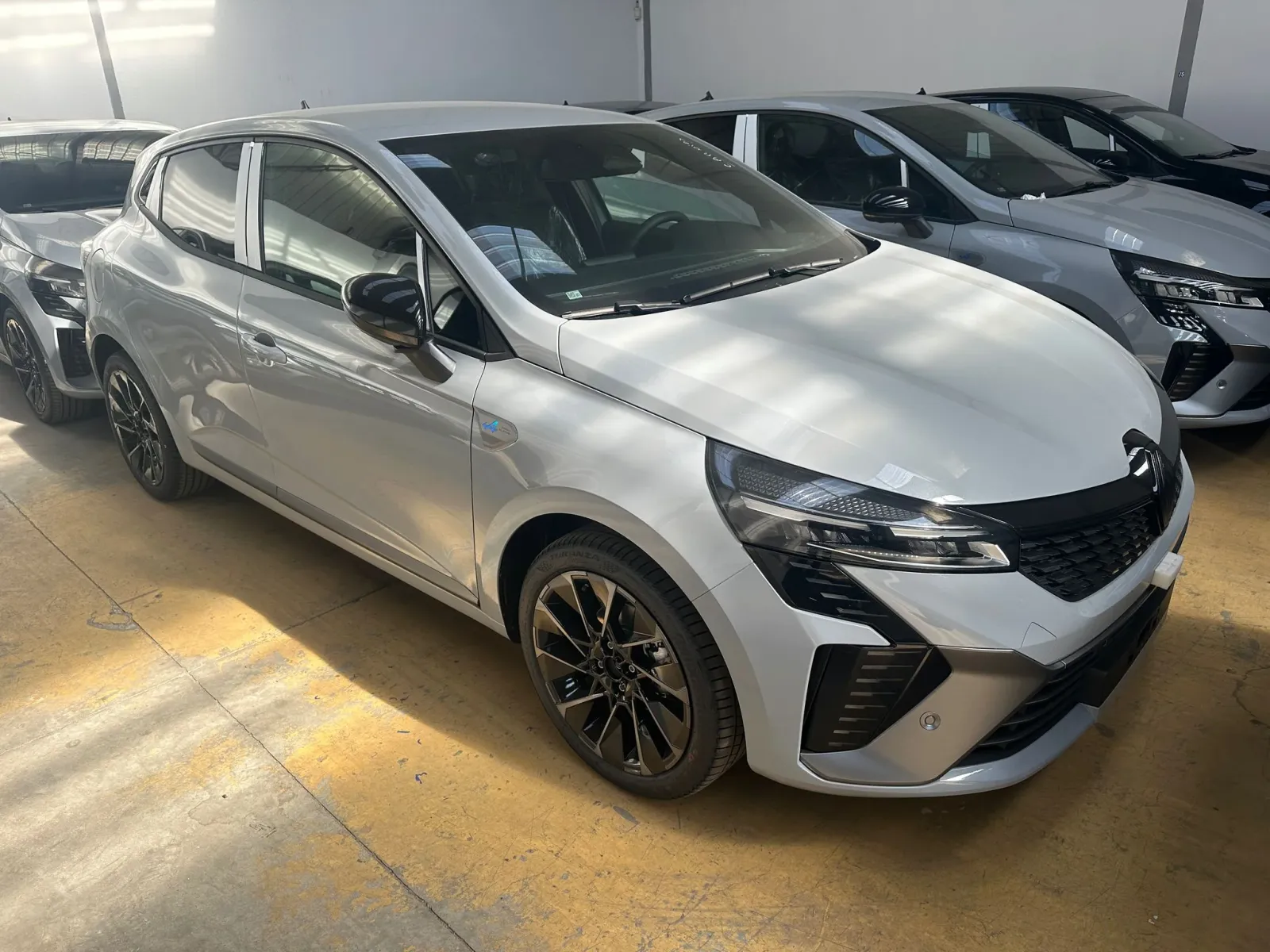RENAULT CLIO
