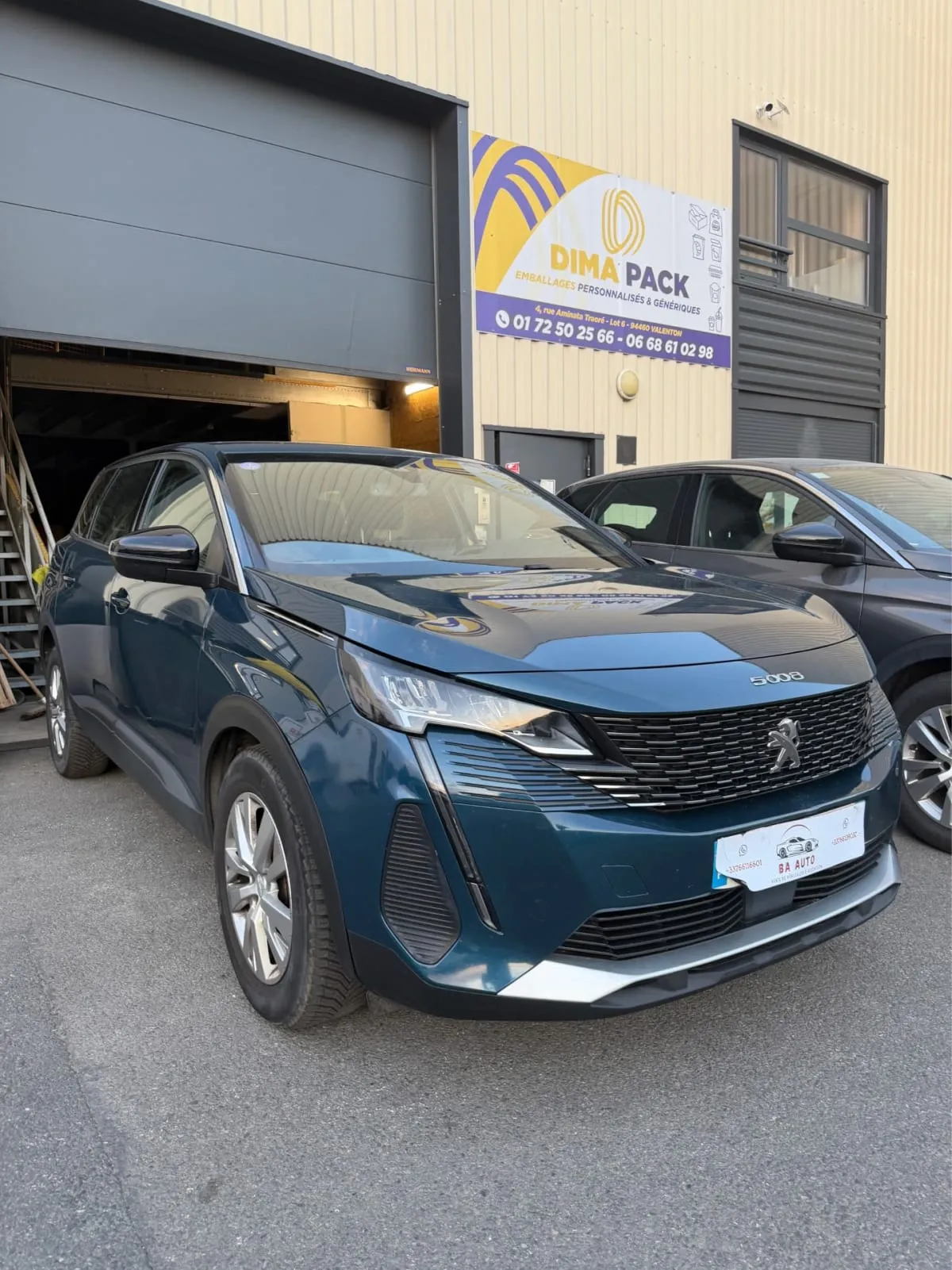 PEUGEOT 5008