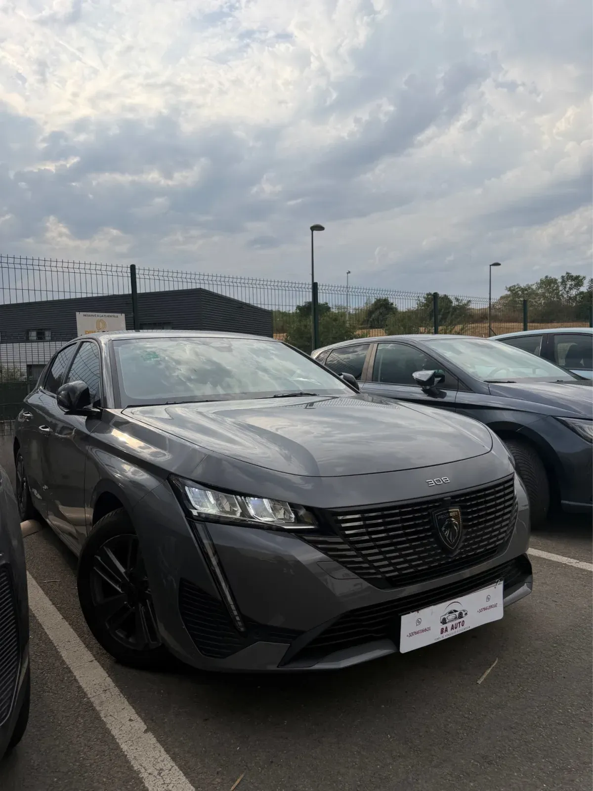 PEUGEOT 308